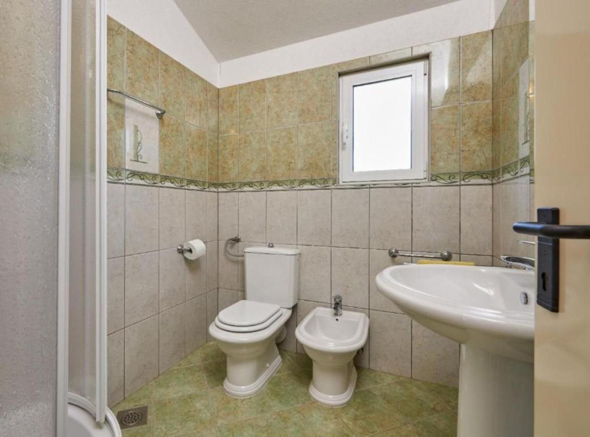 Krknjasi Hotel Veliki Drvenik Buitenkant foto