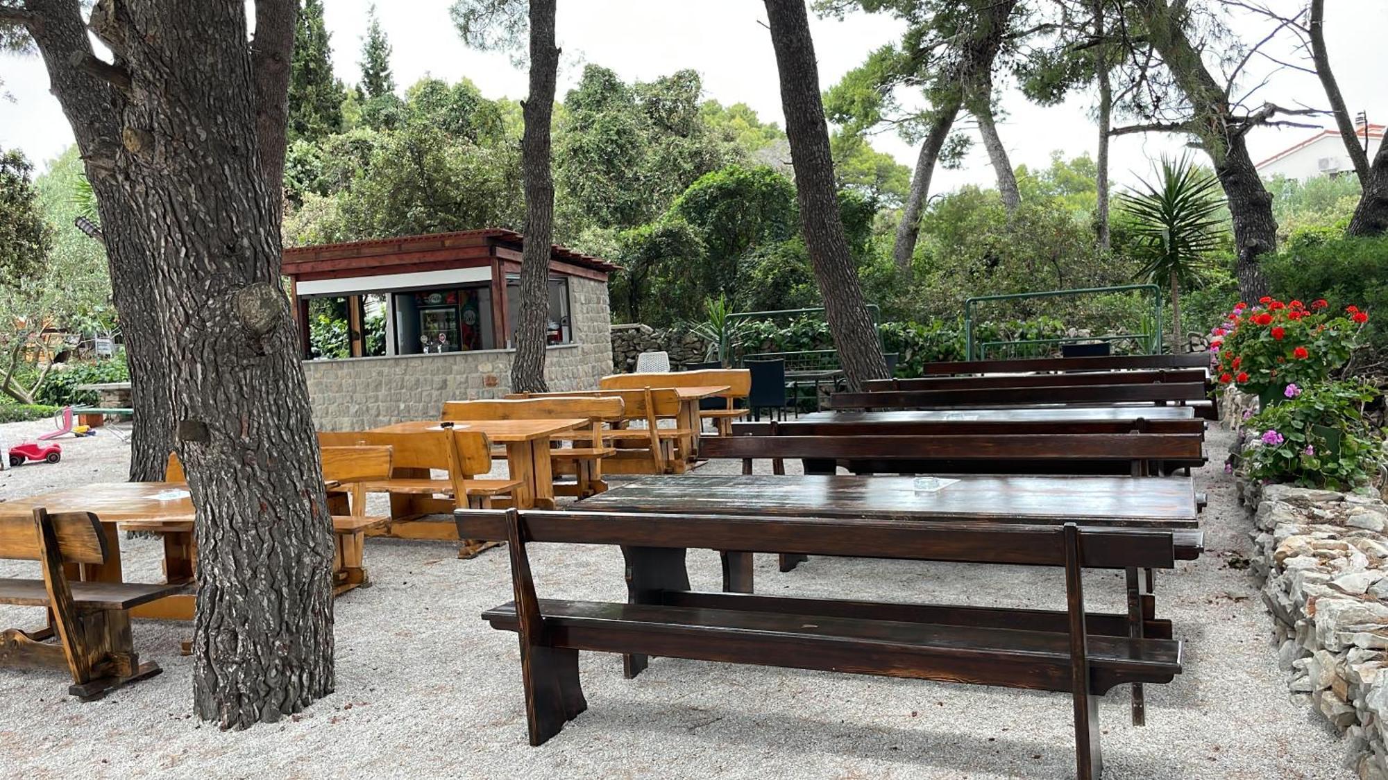 Krknjasi Hotel Veliki Drvenik Buitenkant foto